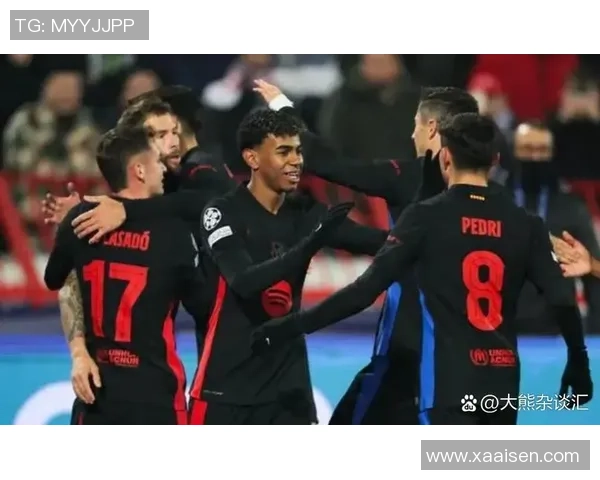 莱万在欧冠赛场火力全开10场12球稳居射手榜首位