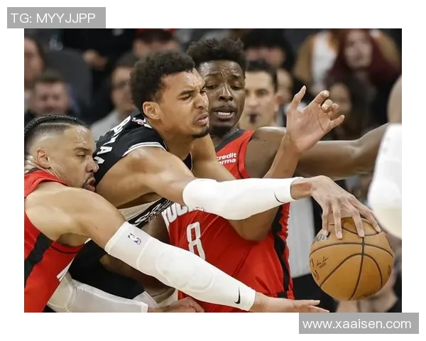 火箭队与马刺队激战5月15日季后赛精彩回顾与分析