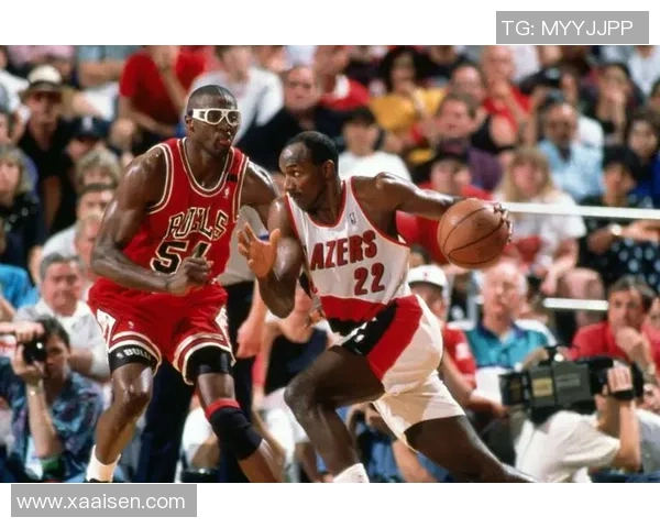 科比与德雷克斯勒的传奇对决：篮球历史上的巅峰时刻与风云对比